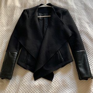 UNKNOWN LABEL: BOUTIQUE. Black blazer with pleather/zipper sleeve detail